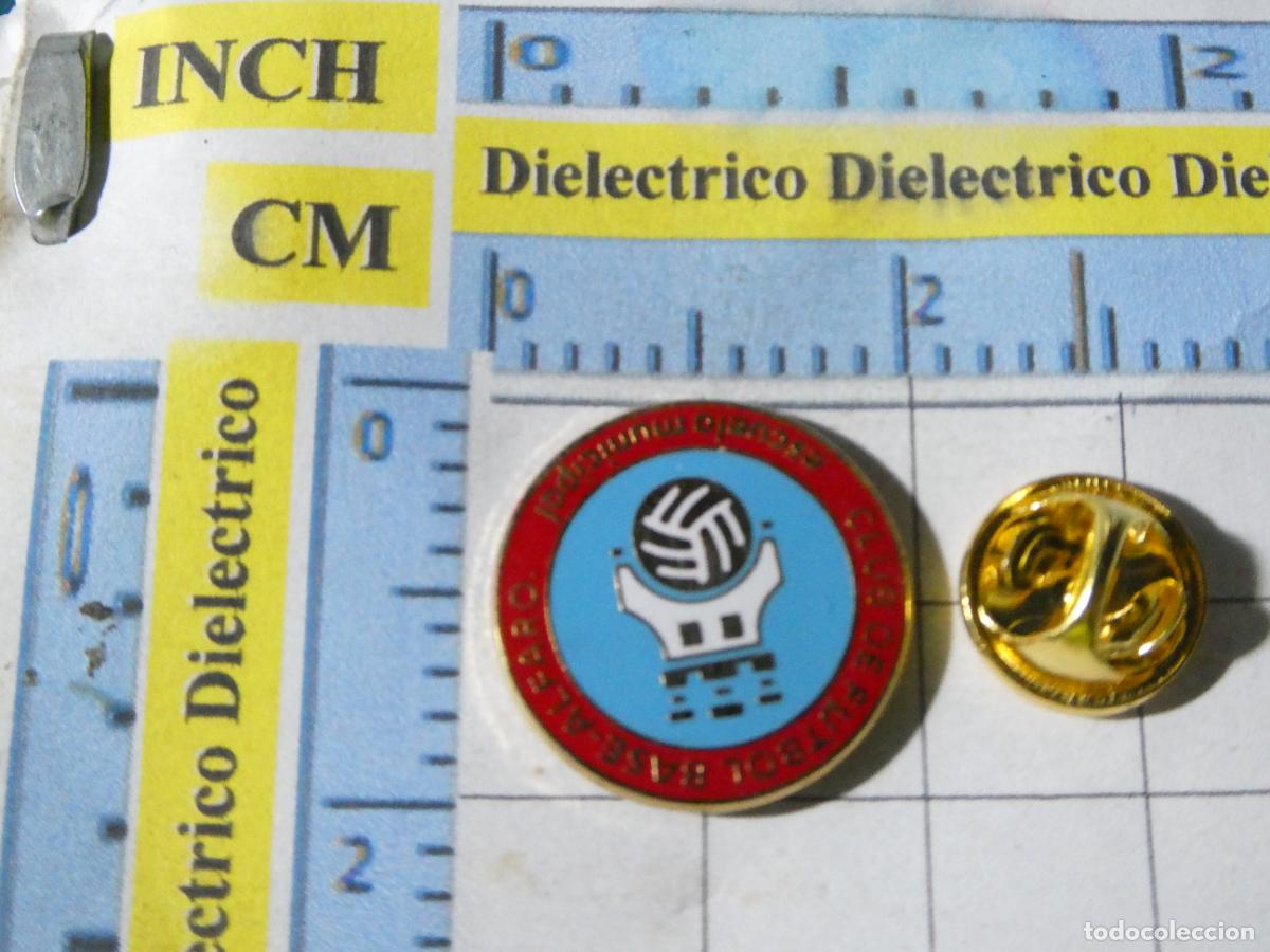 Sammelleidenschaft Sport: PIN DE DEPORTES. F&Uacute;TBOL. CF BASE ALFARO LA RIOJA. ESCUDO EQUIPO.