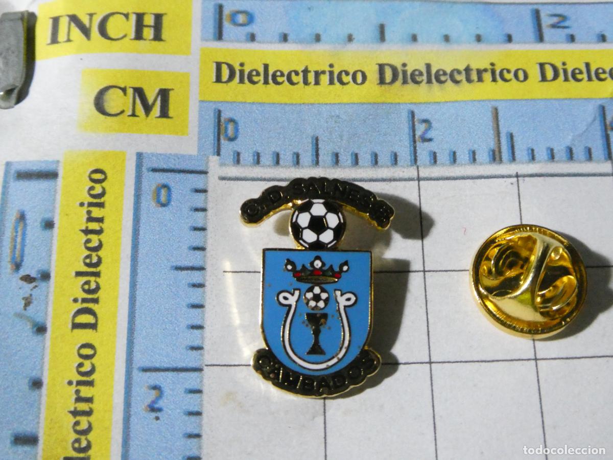 Sammelleidenschaft Sport: PIN DE DEPORTES. F&Uacute;TBOL. CD SALNES CAMBADOS PONTEVEDRA. ESCUDO EQUIPO.