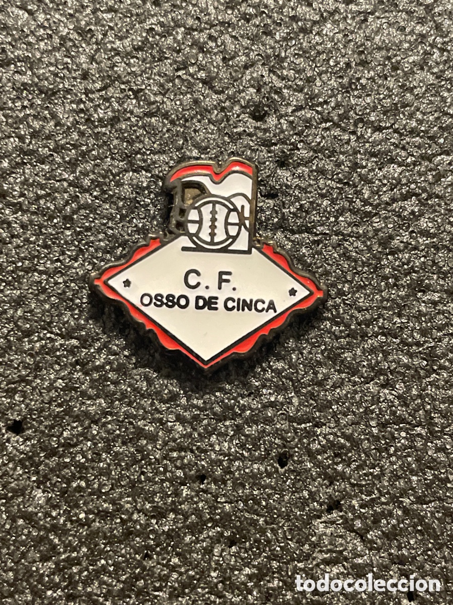 Sammelleidenschaft Sport: Pin 443 C.F. OSSO DE CINCA - Osso de Cinca (Huesca)