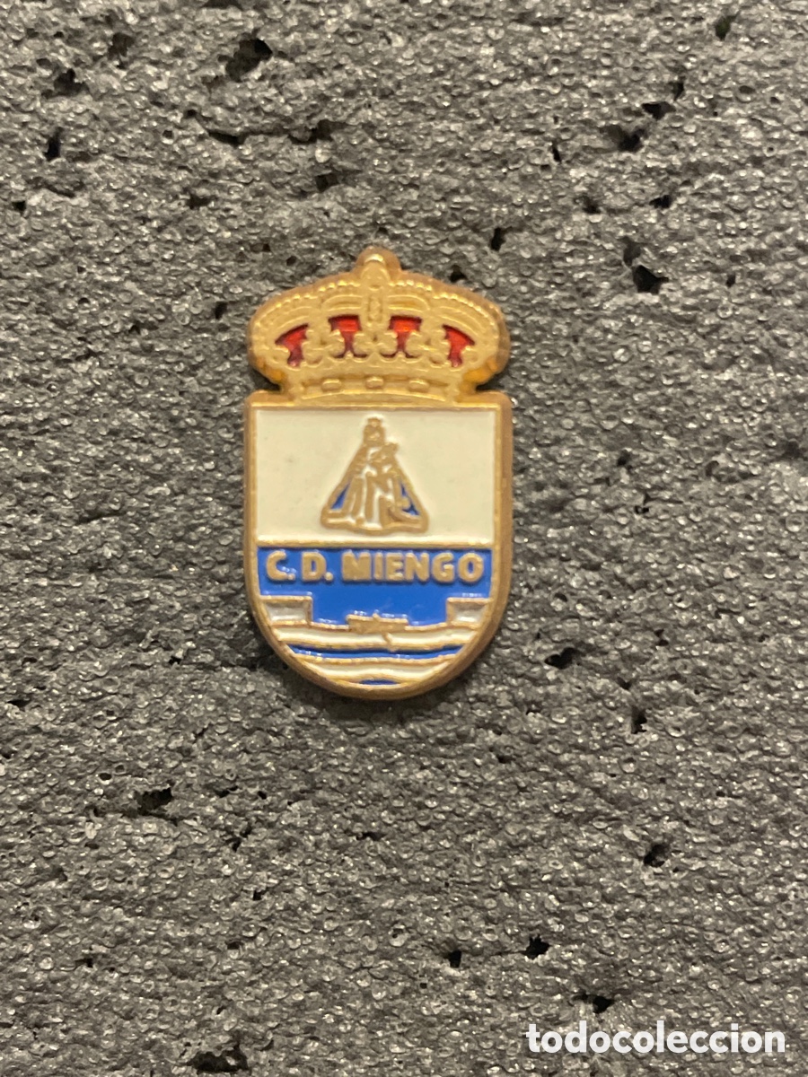 Collectionnisme sportif: Pin 57 C.D. MIENGO - Miengo (Cantabria)