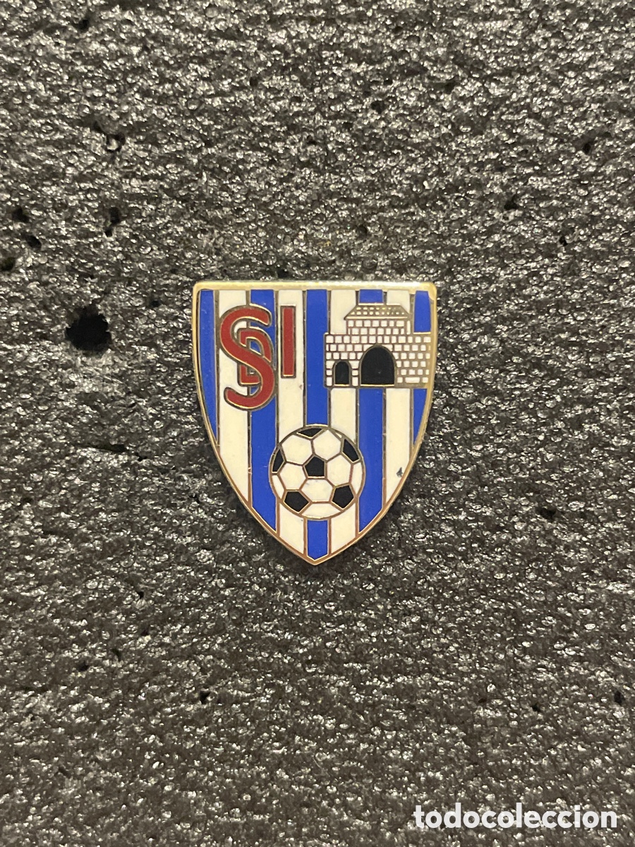 Collectionnisme sportif: Pin 74 S.D. IGU&Ntilde;A - Las Fraguas (Cantabria)