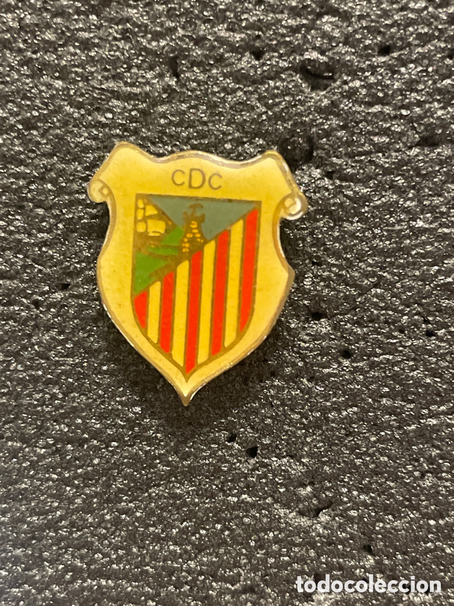 Collectionnisme sportif: Pin 83 C.D. COMILLAS - Comillas (Cantabria)