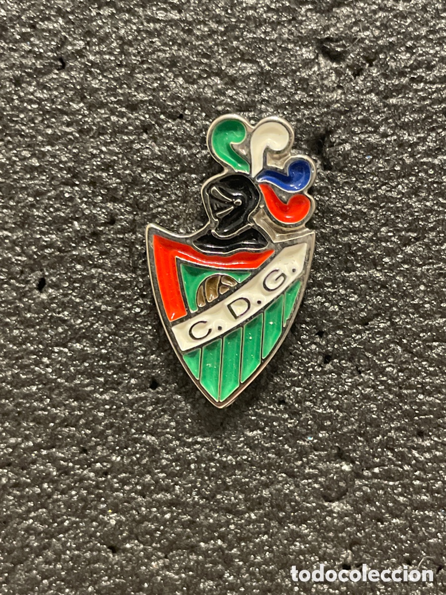 Collectionnisme sportif: Pin 85 C.D. GUARNIZO - Guarnizo (Cantabria)