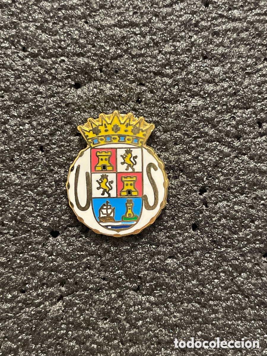 Collectionnisme sportif: Pin 127 UNION SANTO&Ntilde;ESA - Santo&ntilde;a (Cantabria)