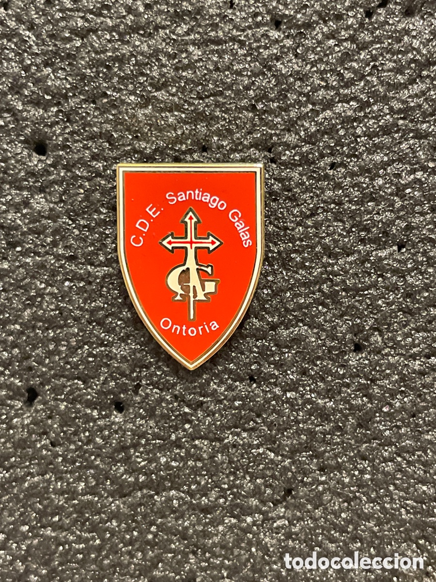 Collectionnisme sportif: Pin 132 C.D.E. SANTIAGO GALAS - Ontoria ( Cantabria)