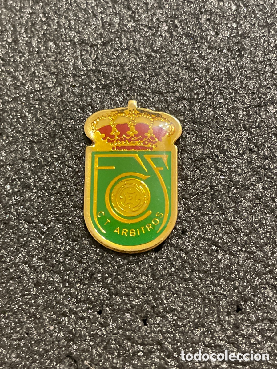 Collectionnisme sportif: Pin 136 COMITE TERRITORIAL DE ARBITROS DE CANTABRIA
