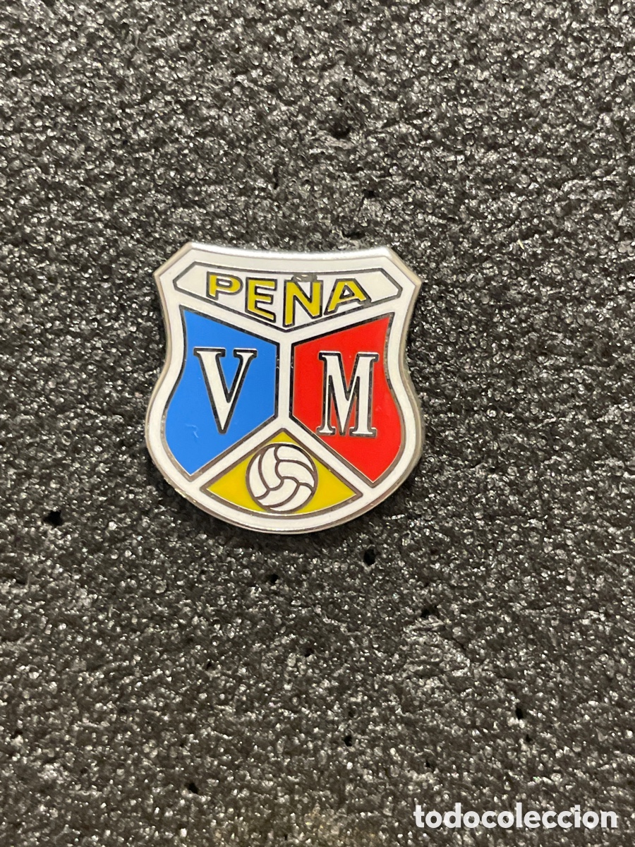 Collectionnisme sportif: Pin 138 PE&Ntilde;A VICENTE MIERA - Santander (Cantabria)