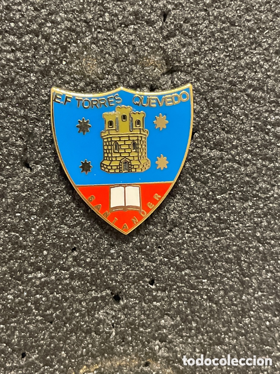 Coleccionismo deportivo: Pin 142 E.F. TORRES QUEVEDO - Santander (Cantabria)