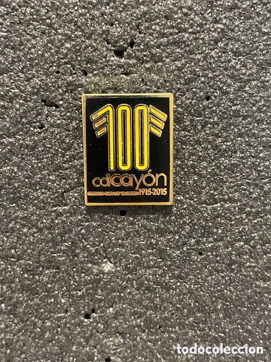 Collectionnisme sportif: Pin 150 C.D. CAYON - Santa Mar&iacute;a de Cayon (Cantabria)