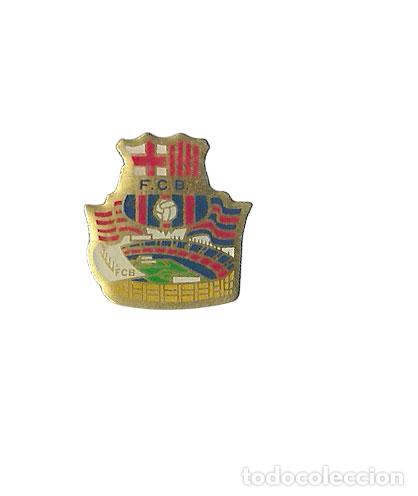 Coleccionismo deportivo: Pin pins esmaltado F.C.Barcelona - Bar&ccedil;a Escudo Camp Nou