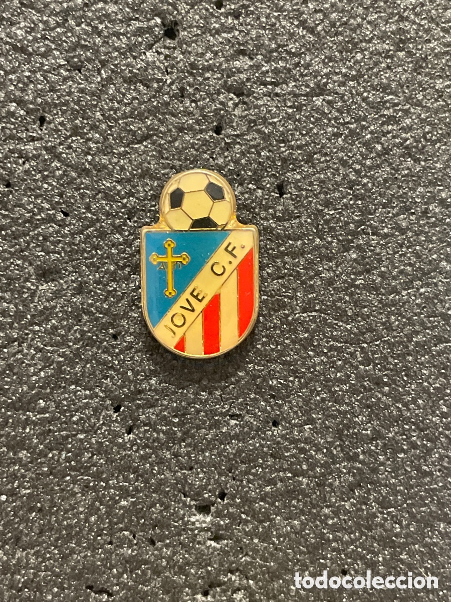 Collectionnisme sportif: Pin 19 JOVE C.F. - Gijon (Asturias)