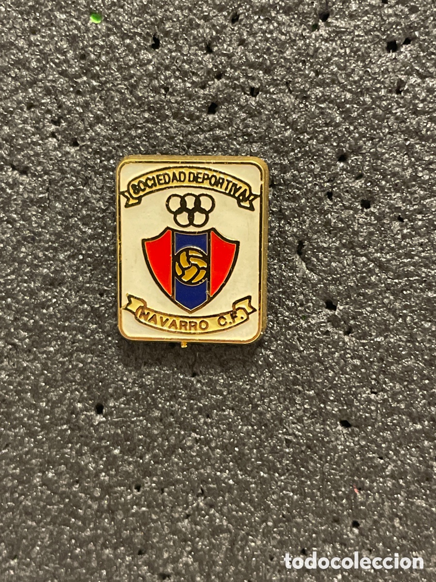 Collezionismo sportivo: Pin 61 S.D. NAVARRO - Aviles (Asturias)