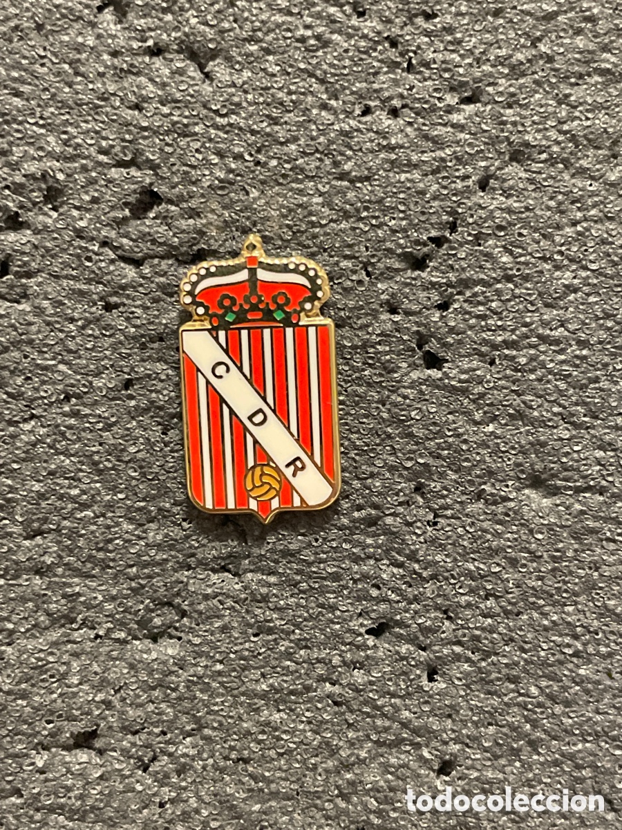 Collezionismo sportivo: Pin 76 C.D. RIBERANO - Ribera de Arriba (Asturias)