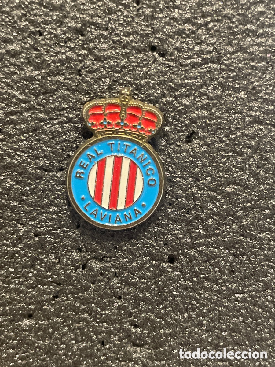 Coleccionismo deportivo: Pin 116 REAL TITANICO - Pola de Laviana (Asturias)