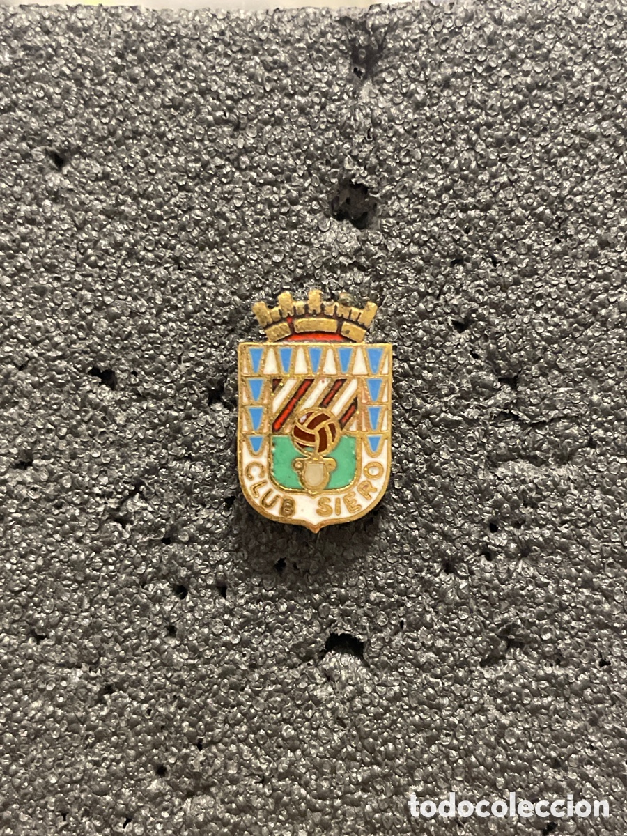 Collectionnisme sportif: Pin 154 CLUB SIERO - Pola de Siero (Asturias)