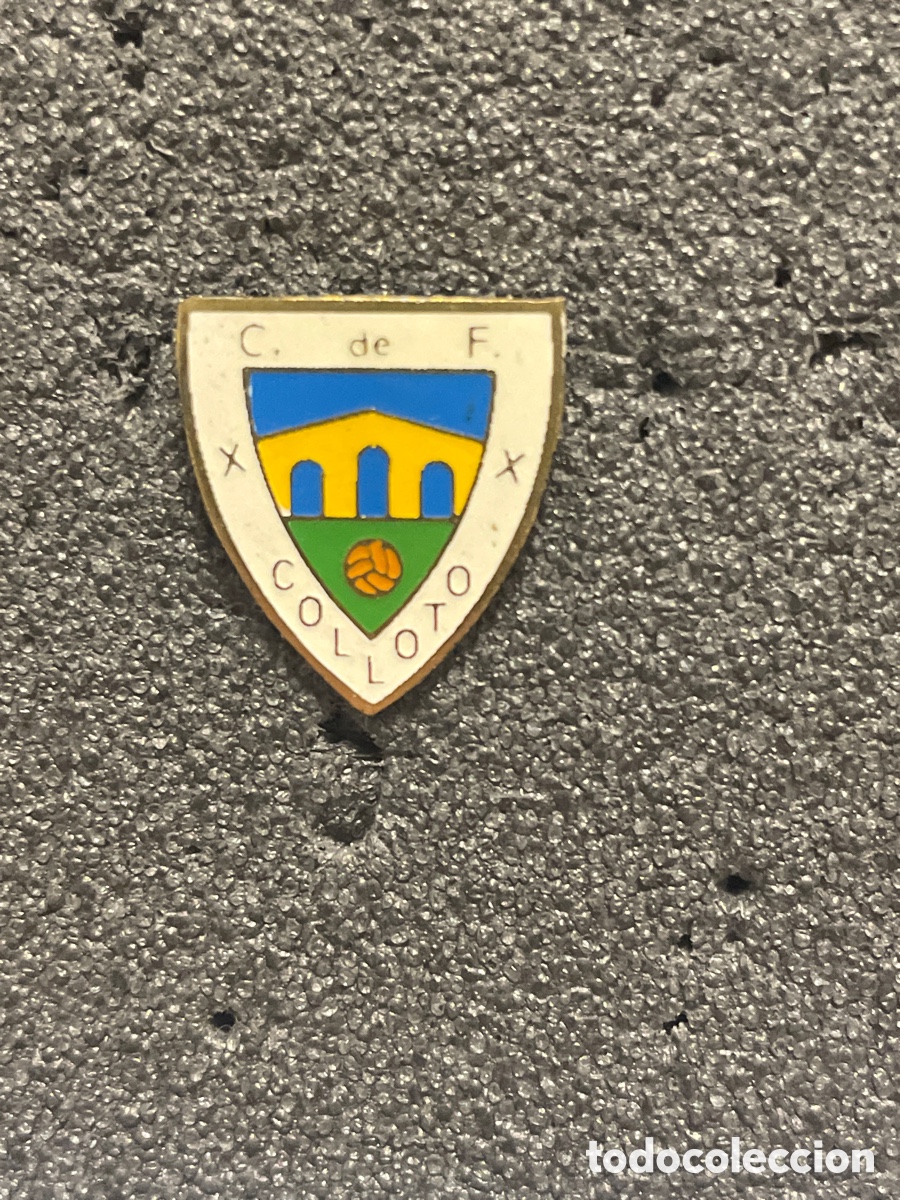 Collectionnisme sportif: Pin 168 C.F. COLLOTO - Colloto (Asturias)