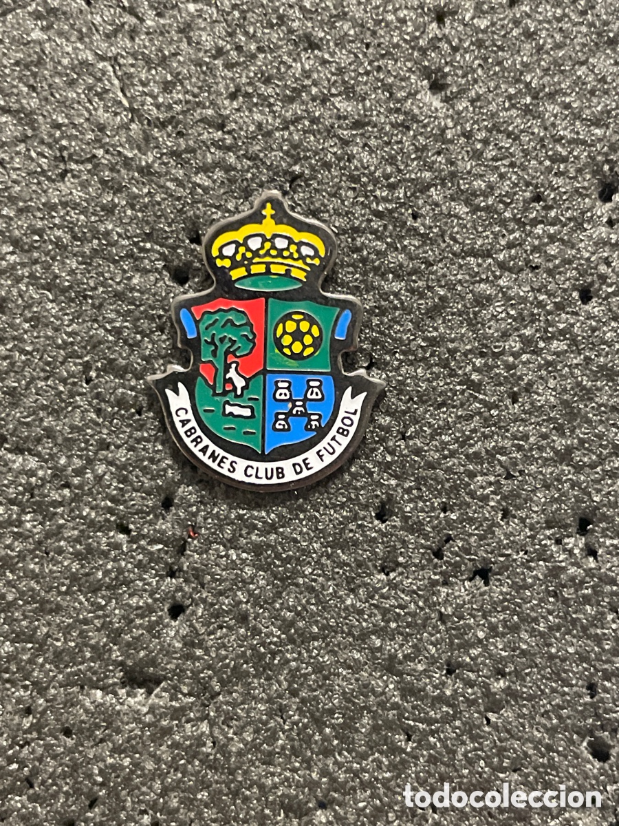 Collectionnisme sportif: Pin 191 CABRANES C.F. - Santa Eulalia de Cabranes (Asturias)