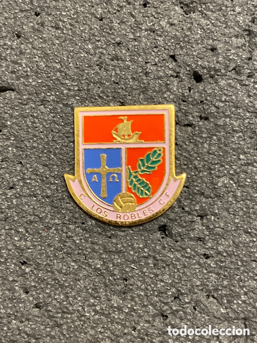 Sammelleidenschaft Sport: Pin 216 CLUB LOS ROBLES - Siero (Asturias)