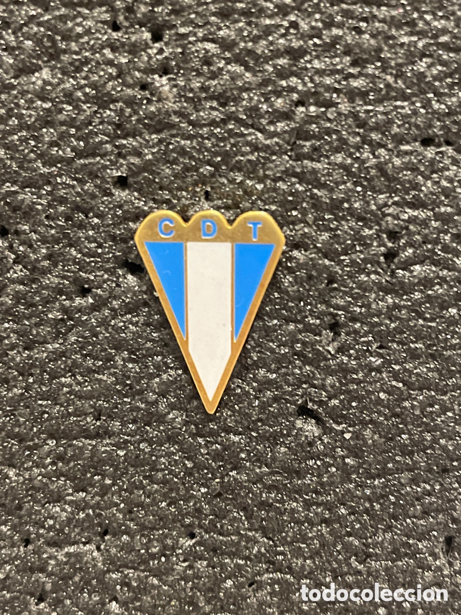 Sammelleidenschaft Sport: Pin 260 C.D. TREVIENSE - Trevias (Asturias)