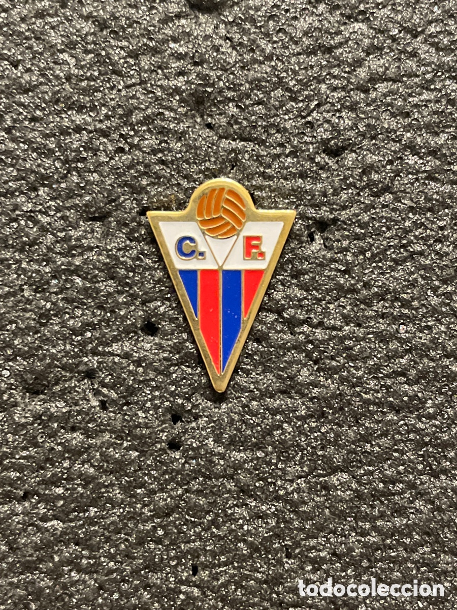 Sammelleidenschaft Sport: Pin 353 VALDESOTO C.F. - Valdesoto (Asturias)