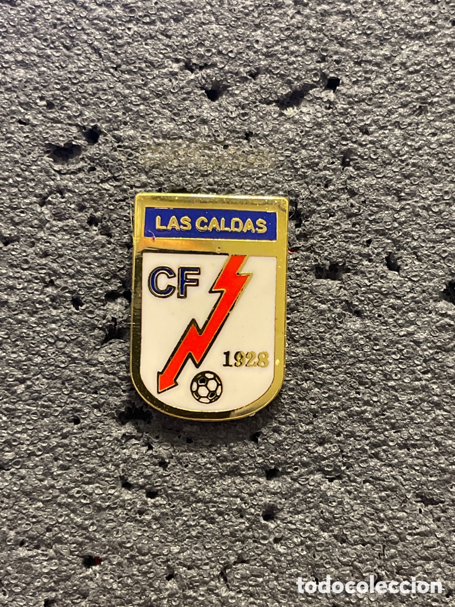 Collectionnisme sportif: Pin 383 RAYO LAS CALDAS C.F. - Oviedo (Asturias)