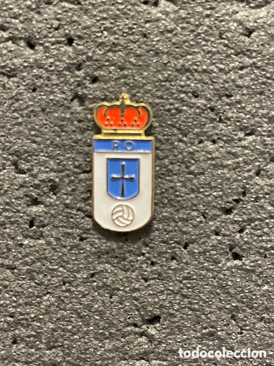 Collectionnisme sportif: Pin 392 REAL OVIEDO S.A.D. - Oviedo (Asturias)