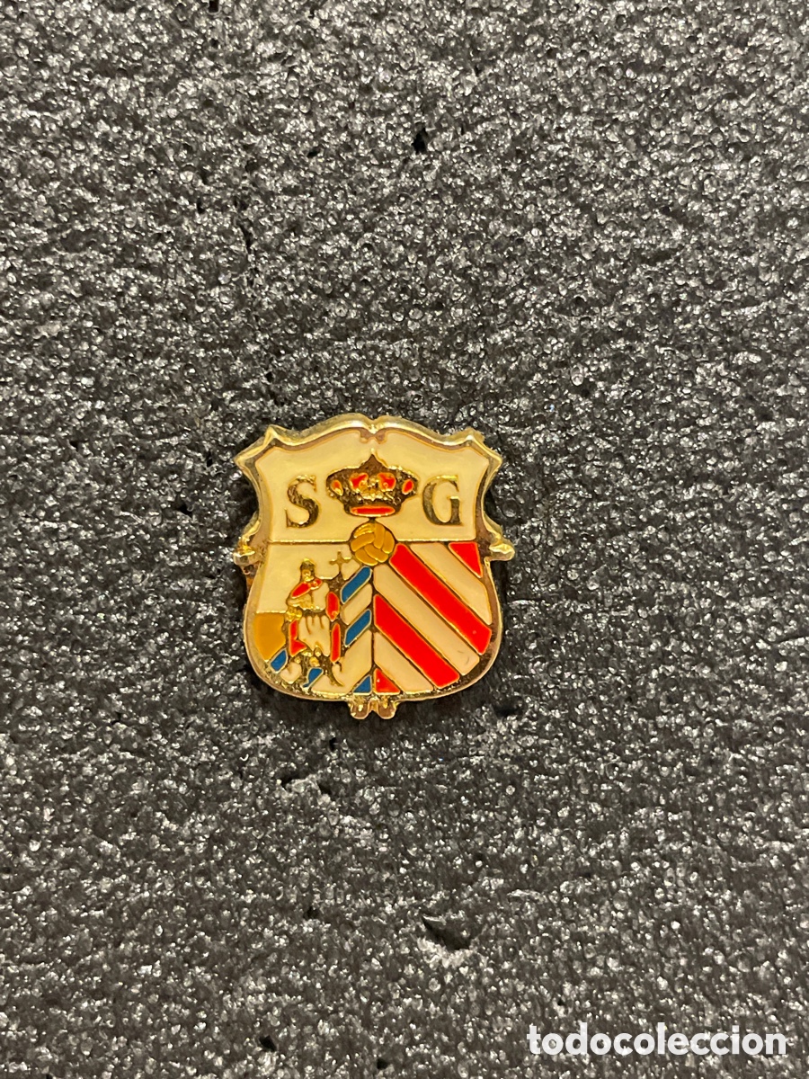 Collectionnisme sportif: Pin 446 SPORTING DE GIJON - Gijon (Asturias)