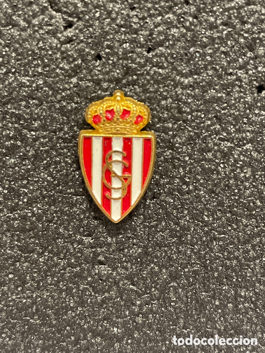 Collectionnisme sportif: Pin 448 REAL SPORTING DE GIJON - Gijon (Asturias)