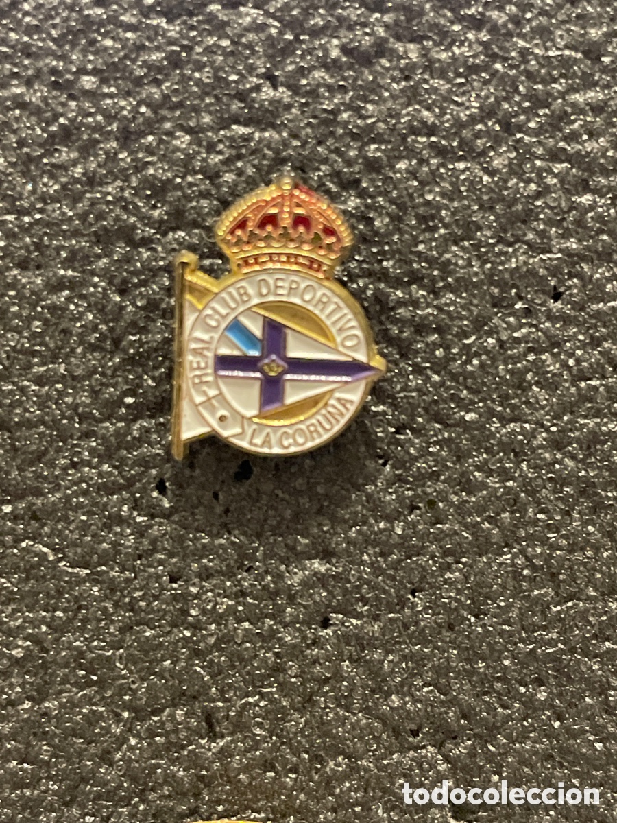 Coleccionismo deportivo: Pin 2 REAL CLUB DEPORTIVO DE LA CORU&Ntilde;A - La Coru&ntilde;a