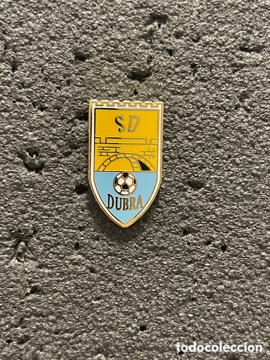 Collezionismo sportivo: Pin 30 S.D. DUBRA - Bembibre (La Coru&ntilde;a)