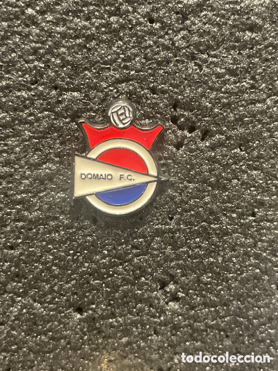 Sammelleidenschaft Sport: Pin 87 DOMAIO F.C. - Moa&ntilde;a (Pontevedra)