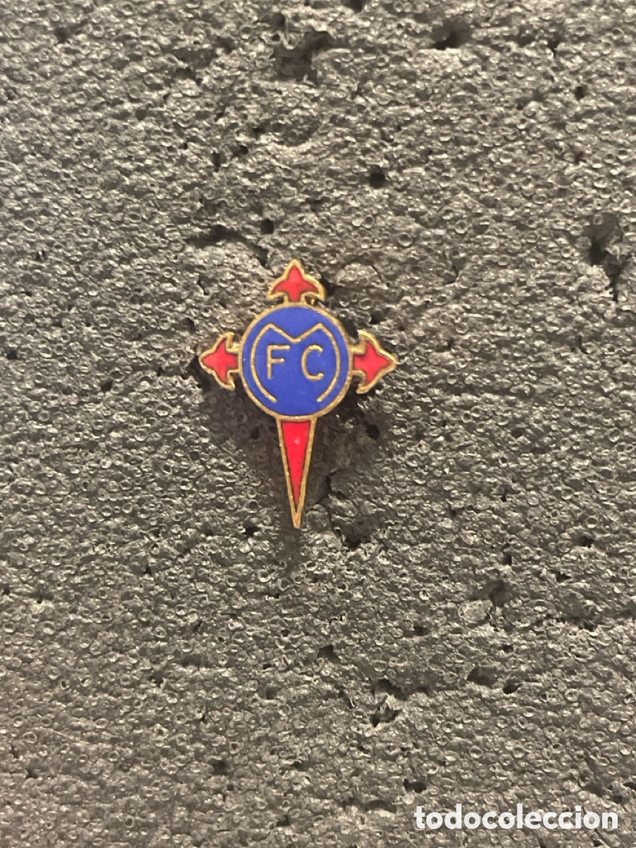 Sammelleidenschaft Sport: Pin 100 MONDARIZ F.C. - Mondariz (Pontevedra)