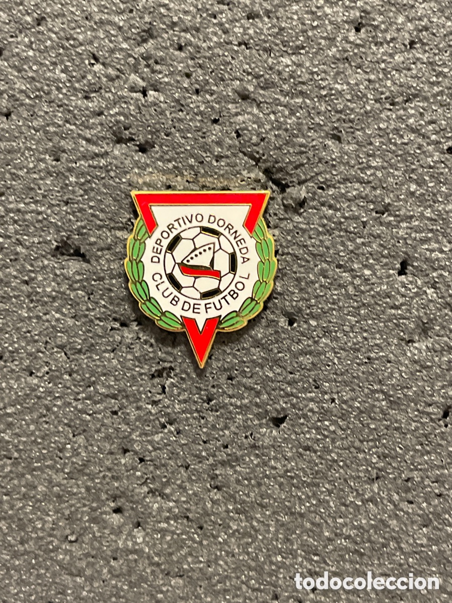 Sammelleidenschaft Sport: Pin 105 DEPORTIVO DORNEDA C.F. - Dorneda (La Coru&ntilde;a)