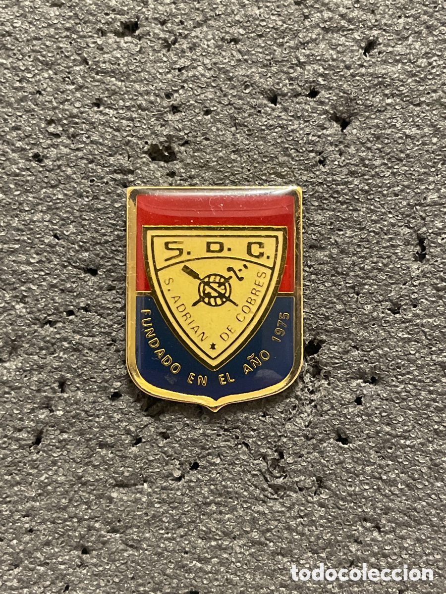 Sammelleidenschaft Sport: Pin 106 S.D.C. SAN ADRIAN DE COBRES - San Adrian de Cobres (Pontevedra)