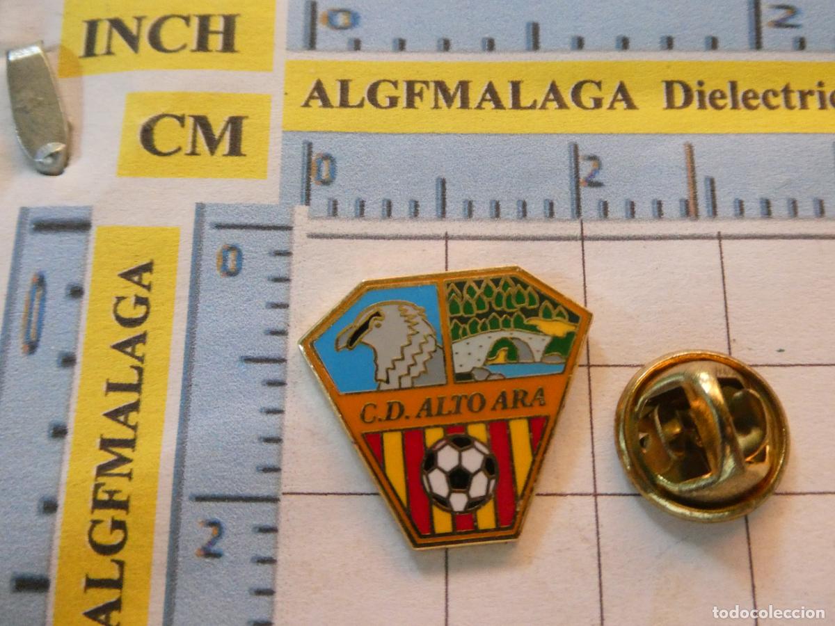 Collezionismo sportivo: PIN DE DEPORTES. F&Uacute;TBOL. CD ALTO ARA BROTO HUESCA. ESCUDO EQUIPO