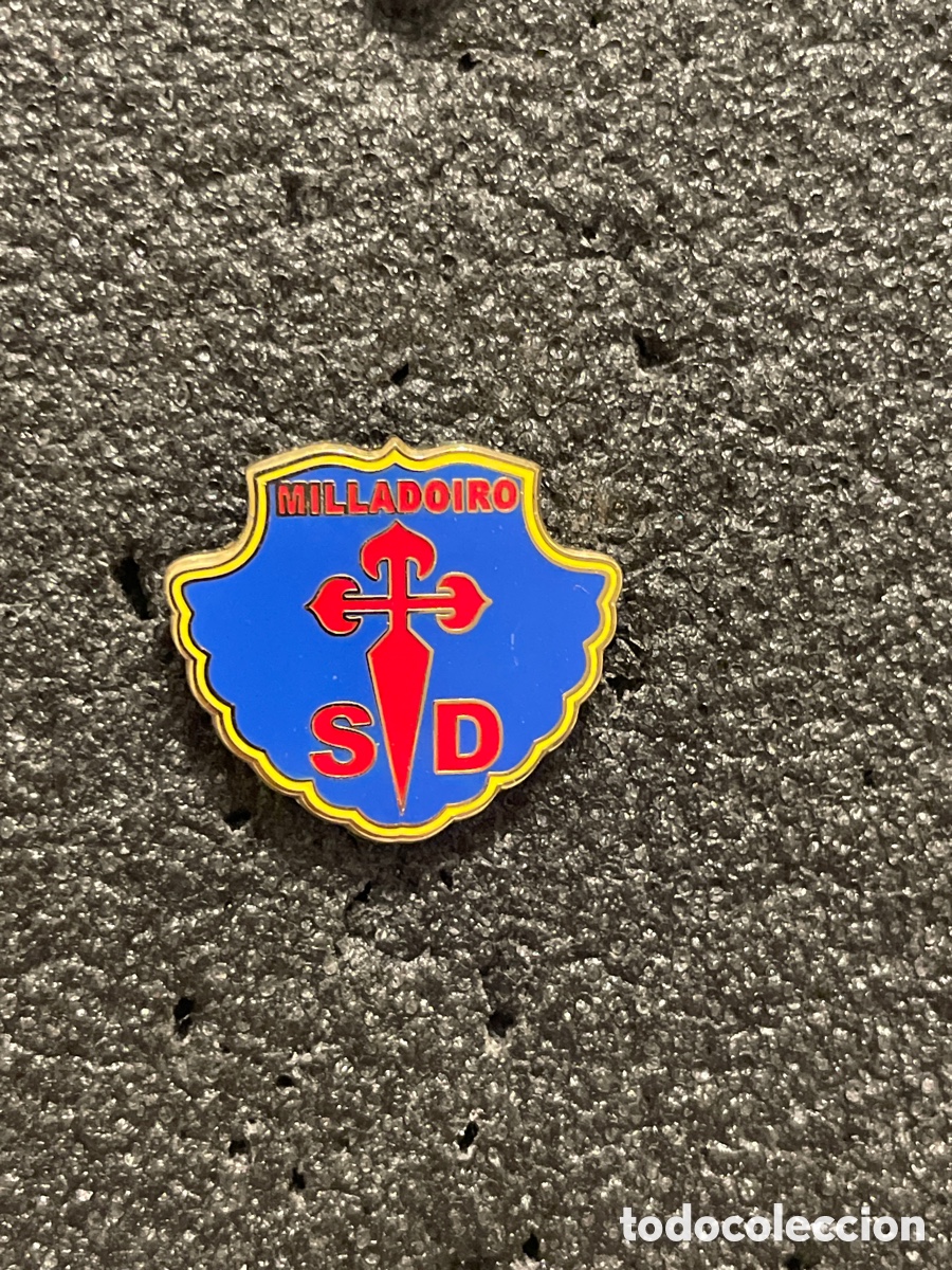 Collezionismo sportivo: Pin 163 MILLADOIRO S.D. - Ames (La Coru&ntilde;a)