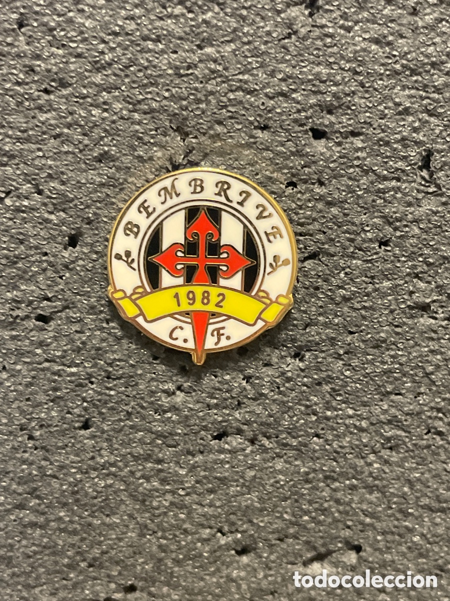 Sammelleidenschaft Sport: Pin 390 BEMBRIVE C.F. - Vigo (Pontevedra)