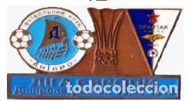 Collezionismo sportivo: Badge Pin: UEFA CUP 2010-11 Dnipro Ukraine - &rdquo; FK Spartak Subotica &rdquo; Serbia