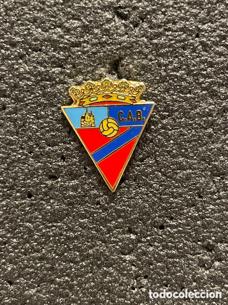 Collezionismo sportivo: Pin 10 CLUB ATLETICO BURGALES - Burgos