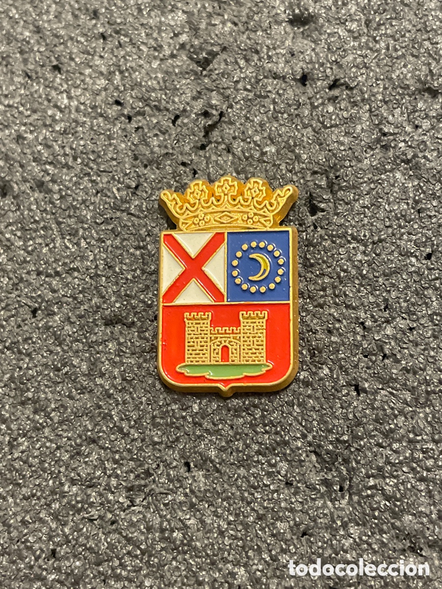 Collezionismo sportivo: Pin 104 RACING LERME&Ntilde;O - Lerma (Burgos)