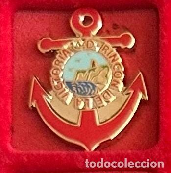 Collezionismo sportivo: Pin de Futbol del Club CD Rincon de la Victoria Malaga