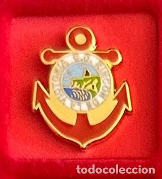 Collezionismo sportivo: Pin de Futbol del Club CD Rincon de la Victoria Malaga