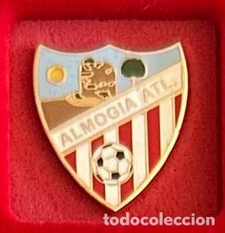 Collezionismo sportivo: Pin de Futbol del Club Almogia Athletic Malaga