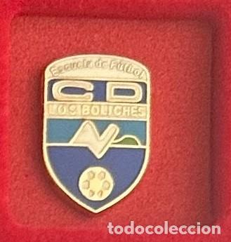 Collezionismo sportivo: Pin de Futbol del Club CD Los Boliches Santa Fe EF Malaga