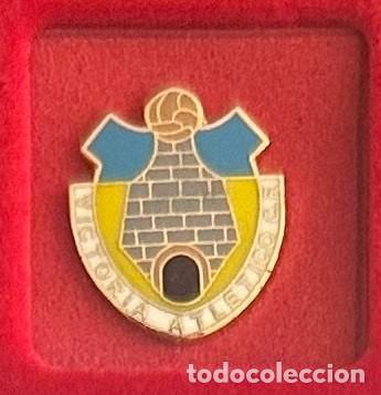 Collezionismo sportivo: Pin de Futbol del Club CF Atletico Victoria Malaga
