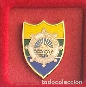 Collezionismo sportivo: Pin de Futbol del Club AD Almayate Malaga