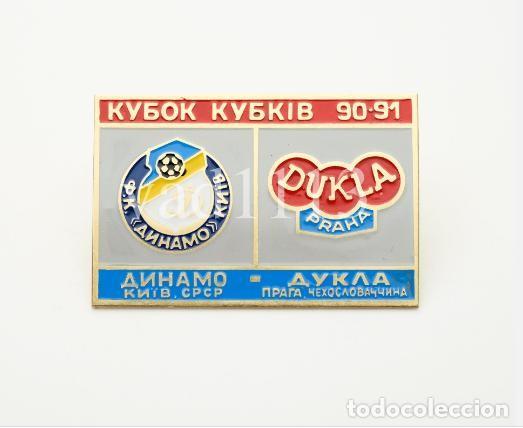 Collezionismo sportivo: Badge Pin: European Champion Clubs' Cup 1990-91 Dynamo Kyiv Ukraine - Dukla Praha Czech Republic