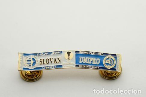 Collezionismo sportivo: Badge Pin: UEFA Europa League 2012-13 &rdquo; FC Slovan Liberec &rdquo; Czech Republic - Dnipro Ukraine