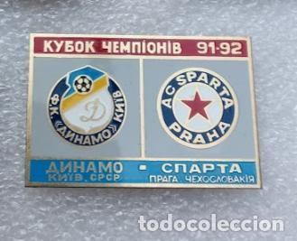Collezionismo sportivo: Badge Pin: UEFA Champions League 1991-92 Dynamo Kyiv Ukraine - &rdquo; AC Sparta Praha &rdquo; Czech Republic