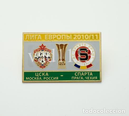 Collezionismo sportivo: Badge Pin: UEFA Europa League 2010-11 CSKA Moscow Russia - &rdquo; AC Sparta Praha &rdquo; Czech Republic